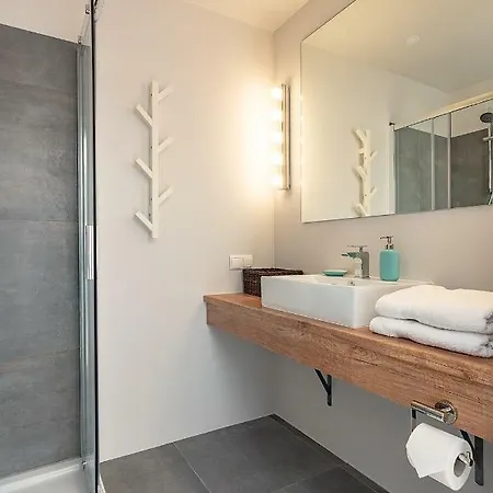 Viu Old Town Balcony Apartment *